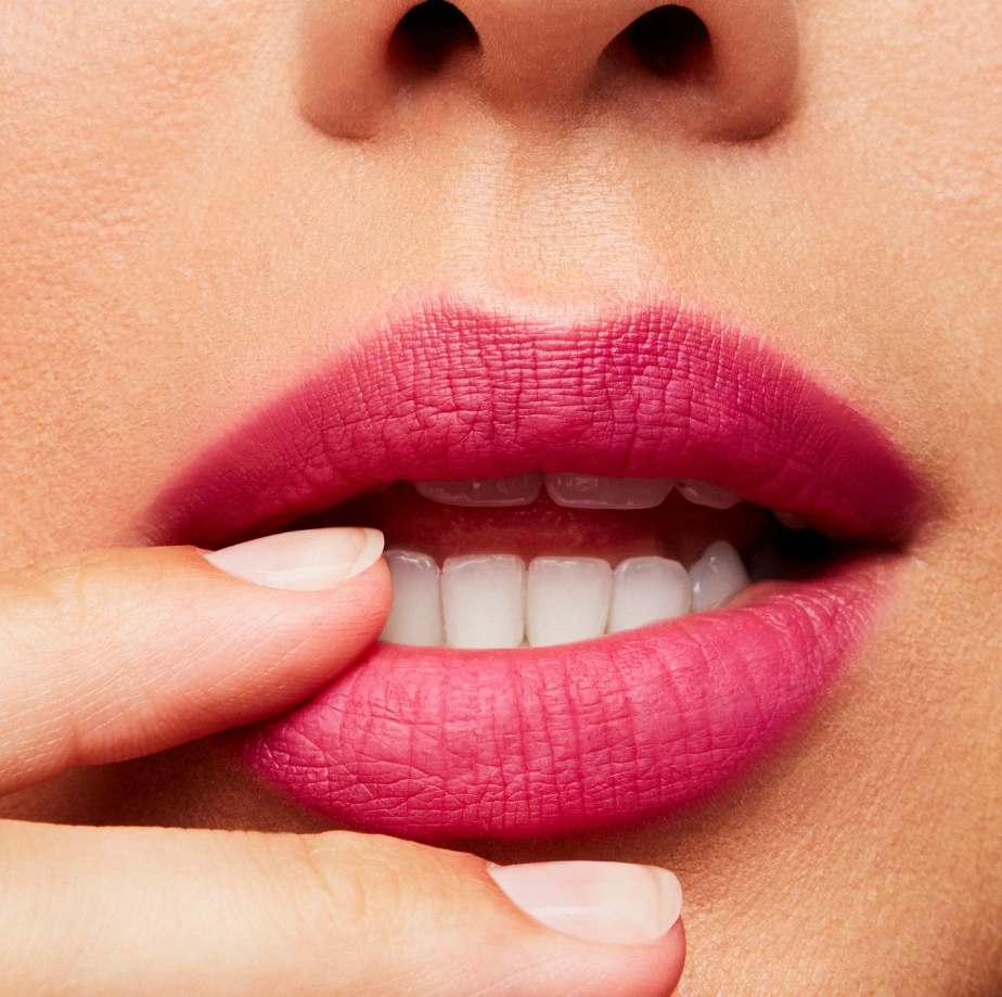 MAC Cosmetics Retro Matte Lipstick Flat Out Fabulous 3gr képe 2